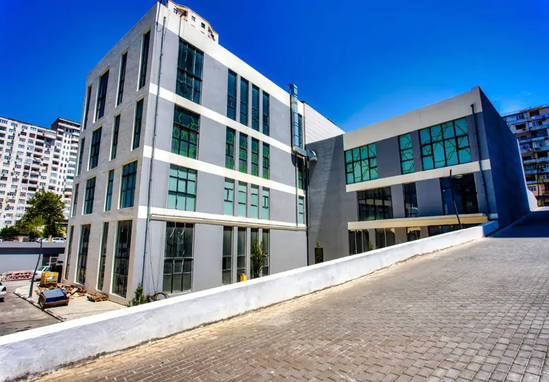 Sumqayıt Bravo Market — 3